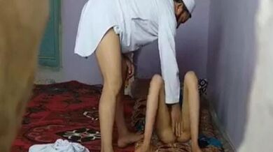 Pervert maulana quickly fucks a skinny bhabhi in small room