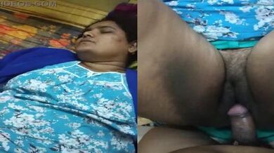 Tamil landlady's fat pussy fucked slowly by bachelor tenant