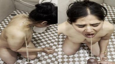 Punjabi nude wife takes golden shower from BF in toilet MMS